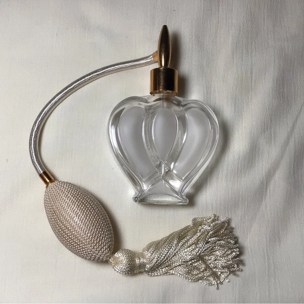 Estee Lauder Refillable Heart's Desire Perfume Spray Bottle Atomizer Works - Picture 4 of 7